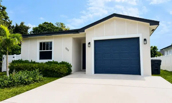 200 Marie Drive, West Palm Beach, FL 33415