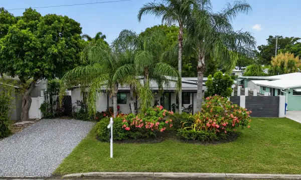 1436 NE 17th Terrace, Fort Lauderdale, FL 33304