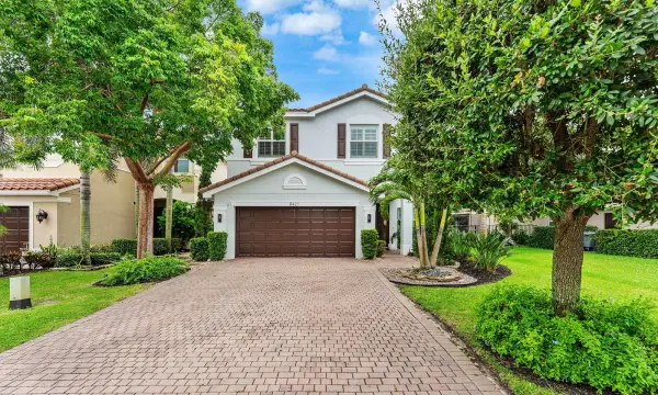8421 Calabria Lakes Drive, Boynton Beach, FL 33473