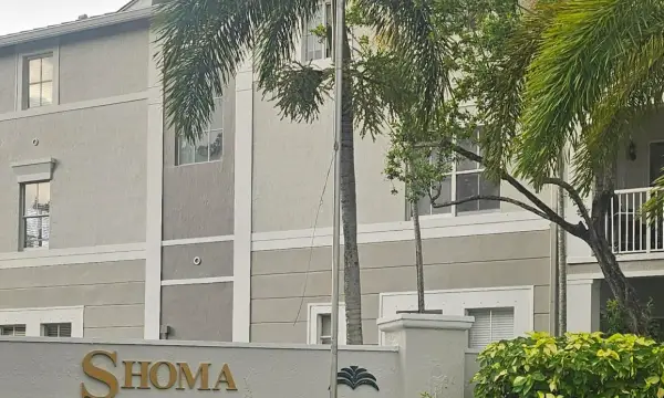 1110 E Shoma Drive E 423, Royal Palm Beach, FL 33414