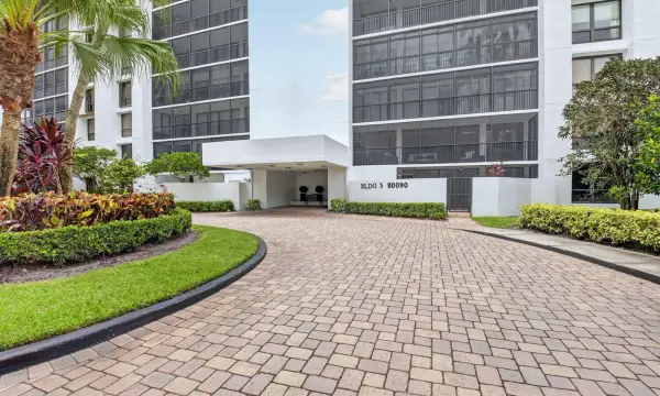 20090 Boca West Drive Apt 361, Boca Raton, FL 33434