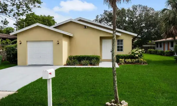 1136 NW 5th Court, Fort Lauderdale, FL 33311