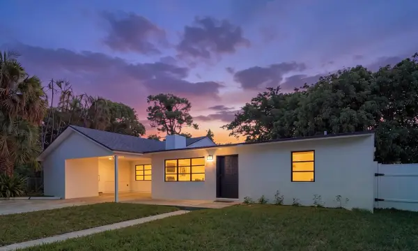 6700 Forest Court, West Palm Beach, FL 33405