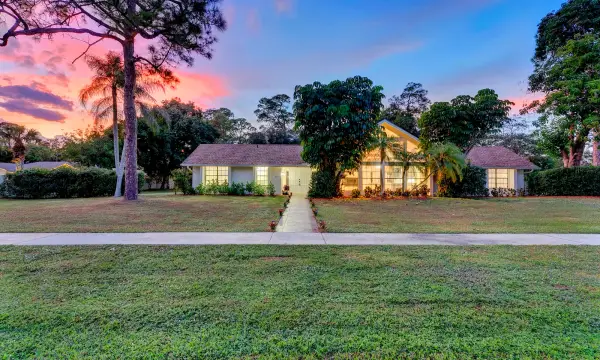 225 Sulky Way, Wellington, FL 33414