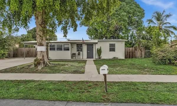 4954 NE 14th Avenue, Pompano Beach, FL 33064