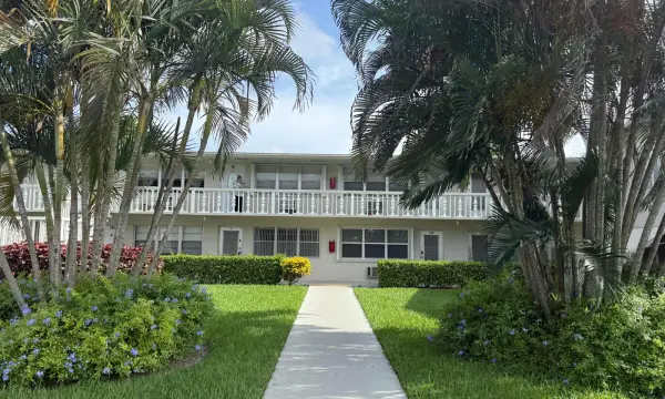 147 Cambridge G, West Palm Beach, FL 33417