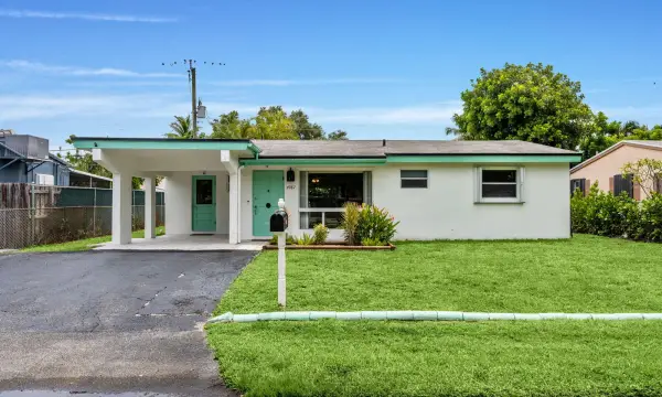 4987 SW 25th Avenue, Dania Beach, FL 33312