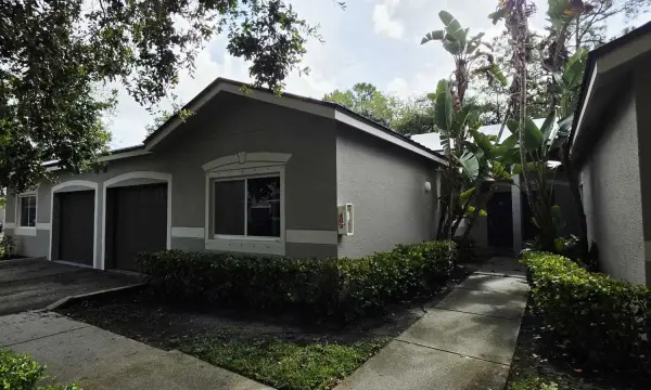 260 Crestwood Circle 102, Royal Palm Beach, FL 33411