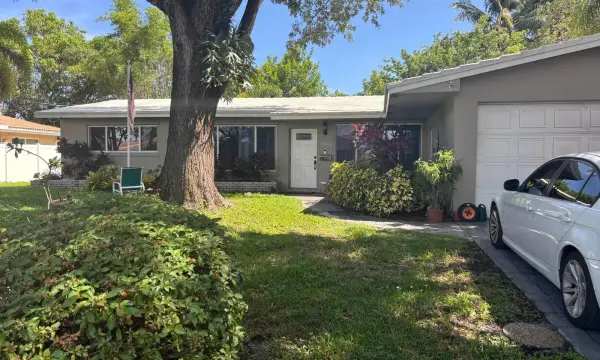 1460 NE 56th Court, Fort Lauderdale, FL 33334
