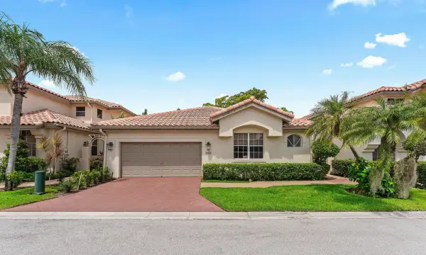 5195 NW 25th Way, Boca Raton, FL 33496