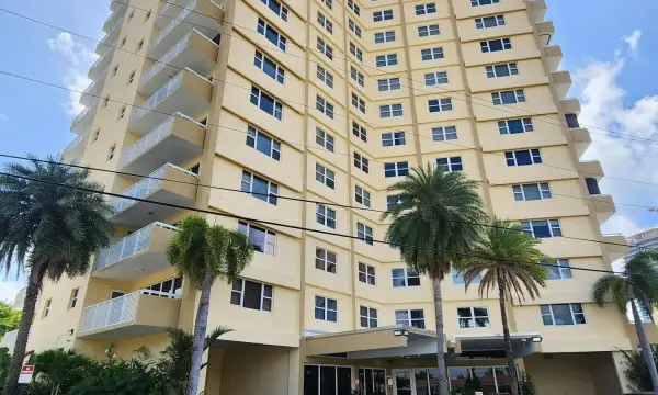 1200 Hibiscus Avenue 1006, Pompano Beach, FL 33062