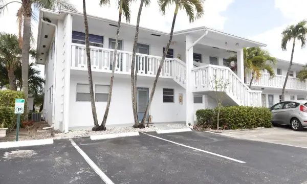 6500 Winfield Boulevard Unit 201, Margate, FL 33063