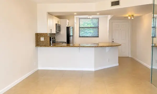 115 Lake Emerald Drive 210, Oakland Park, FL 33309