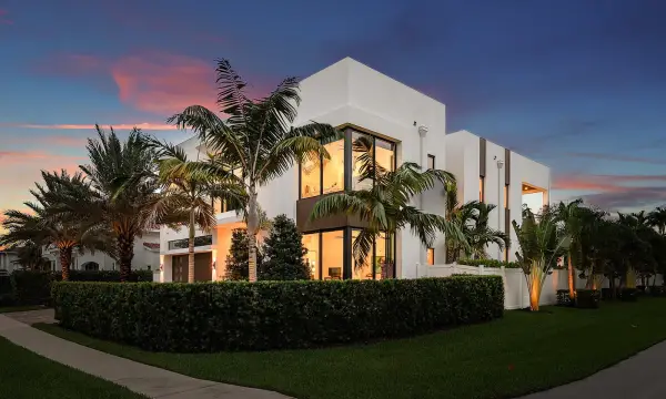 400 NE 4th Street, Boca Raton, FL 33432