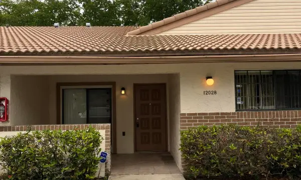 12028 Royal Palm Boulevard 3-f, Coral Springs, FL 33065
