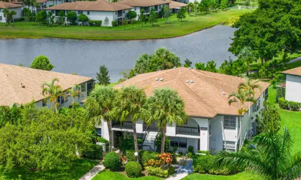 13921 Royal Palm Court B, Delray Beach, FL 33484