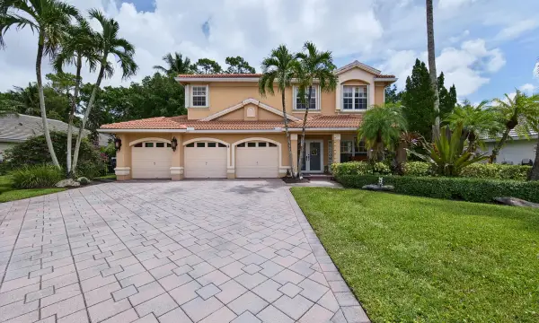 522 Cypress Green Circle, Wellington, FL 33414