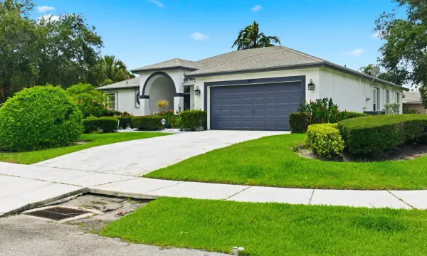 3800 NW 10th Street, Delray Beach, FL 33445