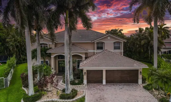 1664 Victoria Pointe Lane, Weston, FL 33327