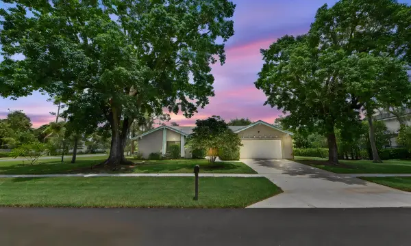 12373 Sawgrass Court, Wellington, FL 33414