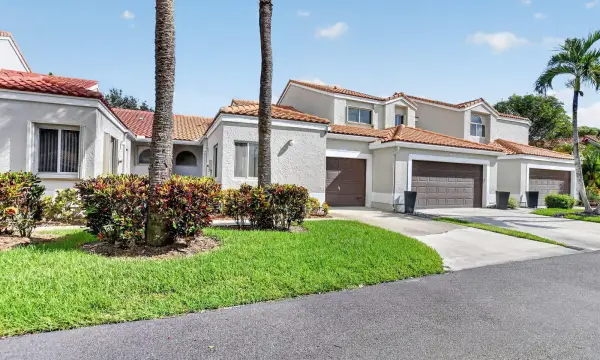 10410 Plaza Centro, Boca Raton, FL 33498