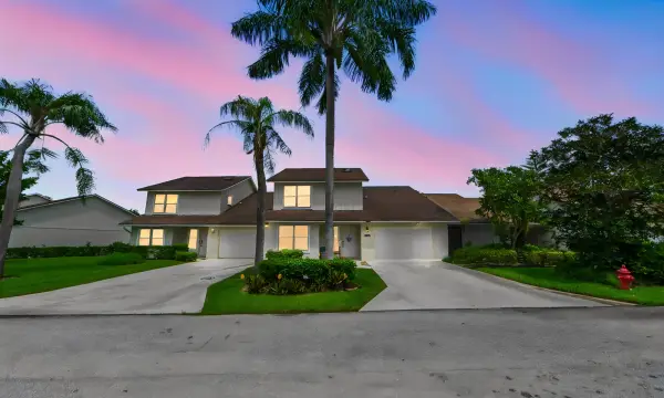 11901 Donlin Drive, Wellington, FL 33414
