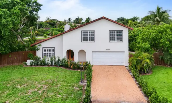 6785 Escondida Drive, Lake Clarke Shores, FL 33406