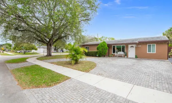 6500 SW 16th Court, North Lauderdale, FL 33068