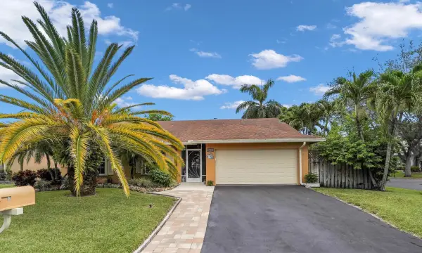 9811 NW 53rd Court, Coral Springs, FL 33076