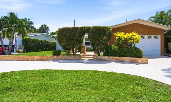 278 Camellia Street, Palm Beach Gardens, FL 33410