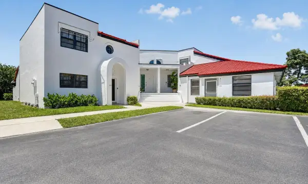 327 NW 36th Avenue, Deerfield Beach, FL 33442