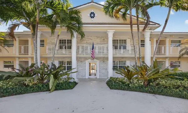 478 Tequesta Drive 204, Tequesta, FL 33469