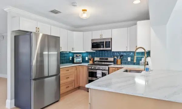 511 Ivy Avenue, Palm Beach Gardens, FL 33410
