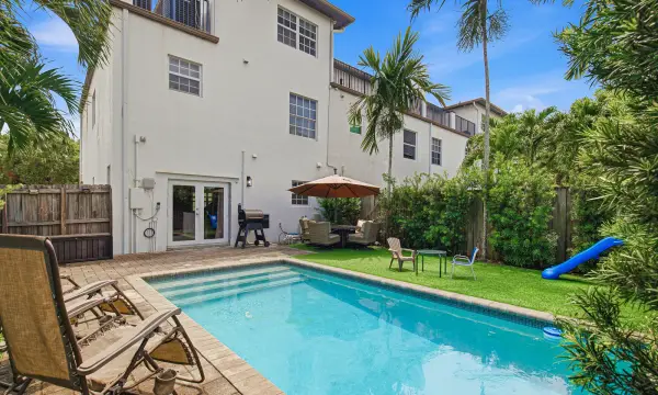 807 NW 1st Avenue, Fort Lauderdale, FL 33311