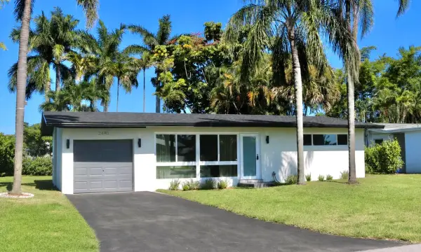 2490 Andros Lane, Fort Lauderdale, FL 33312