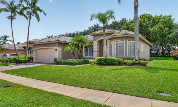 9574 Lantern Bay Circle, West Palm Beach, FL 33411
