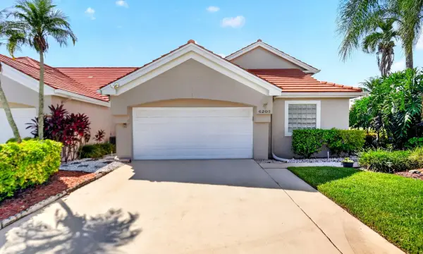 6203 Bear Creek Court, Lake Worth, FL 33467