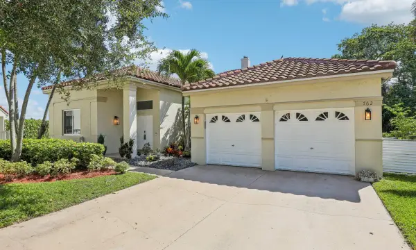762 Heritage Drive, Weston, FL 33326