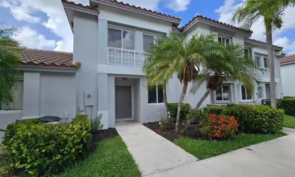 20873 NW 3rd Lane, Pembroke Pines, FL 33029