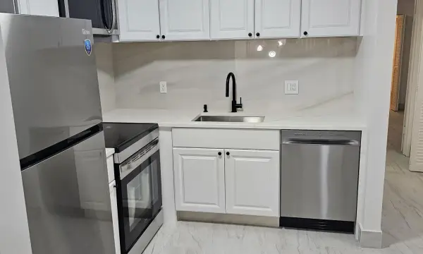 555 Purdy Lane 114, Palm Springs, FL 33461