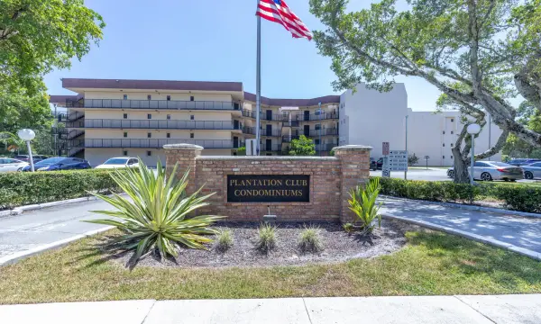 6555 W Broward Boulevard 409, Plantation, FL 33317