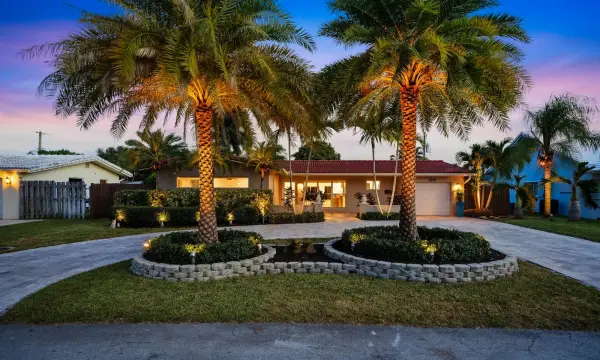 2010 NE 31st Street, Lighthouse Point, FL 33064