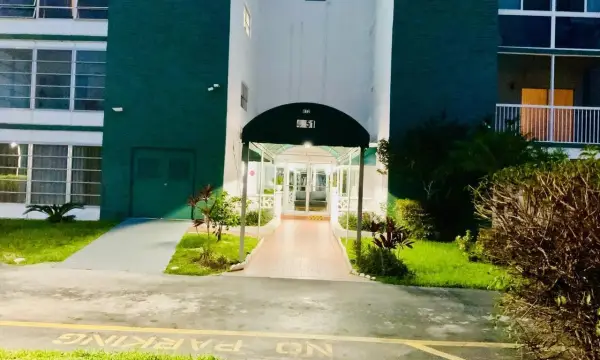 4751 NW 21st Street 116, Lauderhill, FL 33313