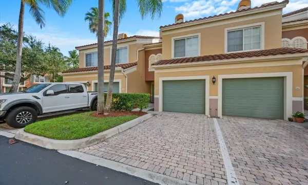 11771 St Andrews Place 103, Wellington, FL 33414