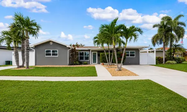 935 Nautilus Isle, Dania Beach, FL 33004