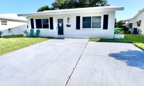 6711 NW 72nd Street, Tamarac, FL 33321