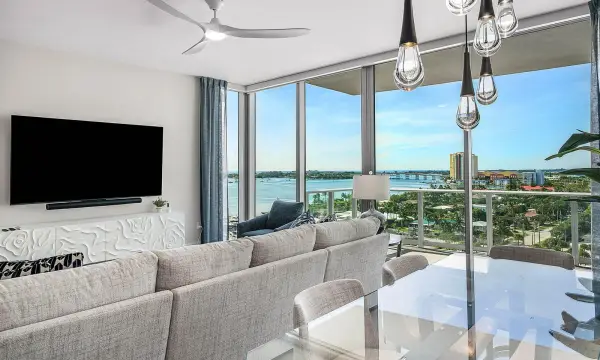 220 Lake Shore Dr Drive 1107, Lake Park, FL 33403