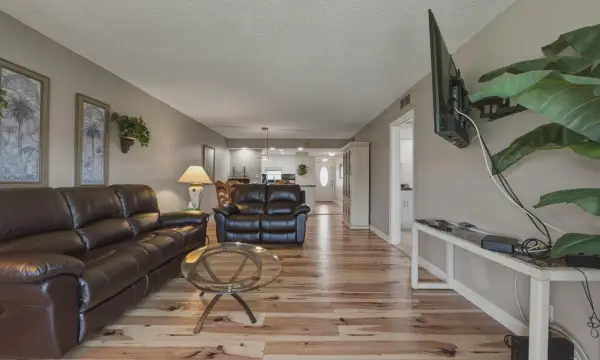 9420 S Hollybrook Lake Drive 304, Pembroke Pines, FL 33025