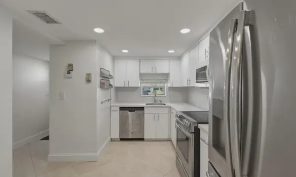 681 S Hollybrook Drive 109, Pembroke Pines, FL 33025