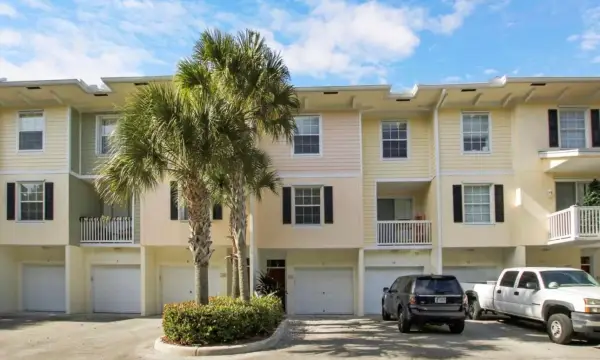 245 Murcia Drive 204, Jupiter, FL 33458